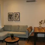 Luxeliving-Studio B